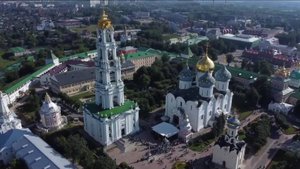 Божественная литургия 18 июля 2024, Соборная площадь Свято-Троицкой Сергиевой Лавры, г.Сергиев Посад