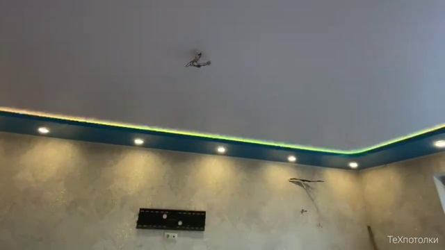 Двухуровневый натяжной потолок в коридоре и комнате - ТеХпотолки