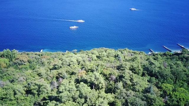 Ливадийский дворец с высоты птичьего полёта смотреть онлайн