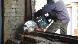 Режим металл бензорезом .Metal cutting mode.