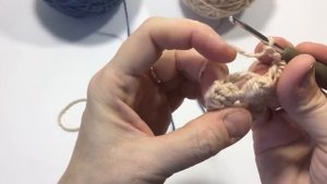 Сидушка на табуретку узором "Попкорн" крючком/Seat on a stool pattern "Popcorn" crochet