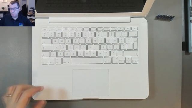 [73] Apple MacBook (13-inch, mid 2010 - A1342) - Replacing a blown speaker смотреть онлайн
