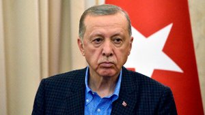 Власти Турции опровергли сообщение об инфаркте и госпитализации Эрдогана