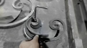 КОНДУКТОРА ДЛЯ ХОЛОДНОЙ КОВКИ СДЕЛАННЫЕ СВОИМИ РУКАМИ.