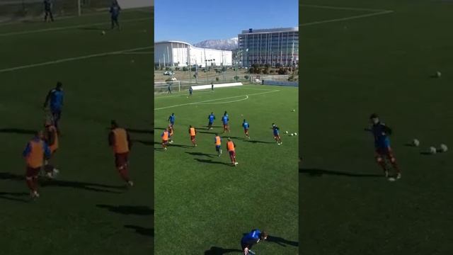 Разминка перед матчем «Сокол» Саратов - «Строгино» Москва смотреть онлайн