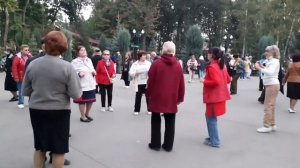 ДІВЧИНА ВЕСНА! ??/ КРАСИВЫЕ ТАНЦЫ В ПАРКЕ ГОРЬКОГО ХАРЬКОВ ОКТЯБРЬ 2020