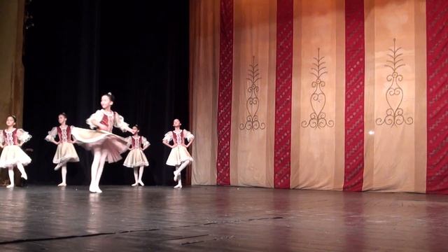 Nane studio, Polka смотреть онлайн