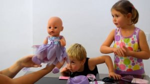 Новая Беби Бон: Распаковка и обзор Куклы Беби Борн из Англии. Чудеса начались! Видео для детей