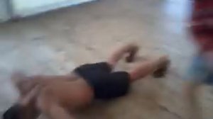 Отжимание от пола 100 раз