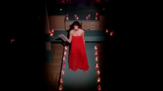 стихи про мотылька и огонь. стих про пламя. ночной мотылек песня. мотыльки обложка для трека. мотылек песня.