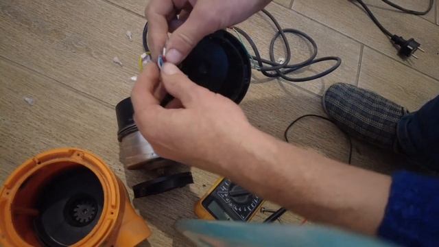 Попытка отремонтировать дренажный насос. Разбор, поиск неисправностей. смотреть онлайн