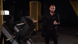 Обзор тренажера E-1056В Жим ногами (DHZ Fitness)