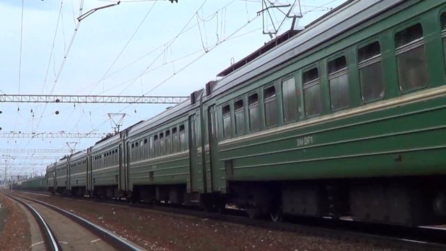 Электропоезд ЭД4М-0347, станция Фрязево смотреть онлайн