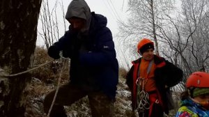 Организация переправы с при помощи двух карабинов без прусиков