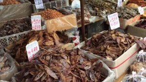 Различные виды сухого рыбы в Таиланде