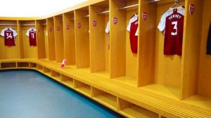 ⚽ Arsenal Emirates Stadium Tour ... in a Tottenham Shirt  -  Football Soccer Travel Ideas