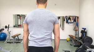 Пожимания плечами (поднимание плечевого пояса с гантелями) – шраги. Укрепляем верхнюю часть трапеци
