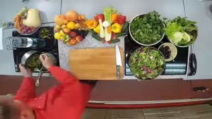 Необыкновенные рецепты Макса Шитова Крем суп из брокколи и шпината 1