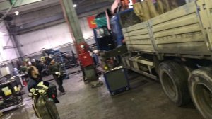 Palfinger PK23500A. Замена ручек управления и цепи опоры аутригера