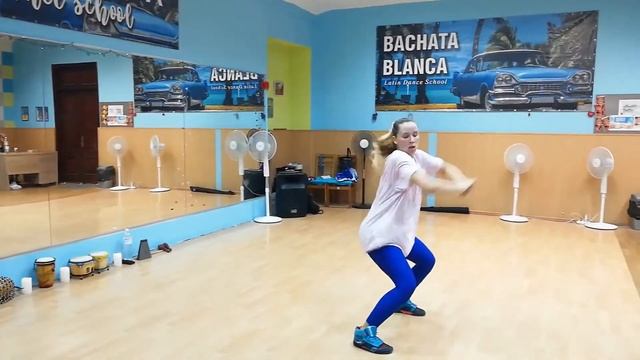 Учимся танцевать Reggaeton с Maria Pavlova (Bachata Blanca) смотреть онлайн