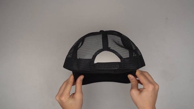 БЕЙСБОЛКА С ПАЙЕТКАМИ ЦВЕТ ЧЁРНЫЙ смотреть онлайн