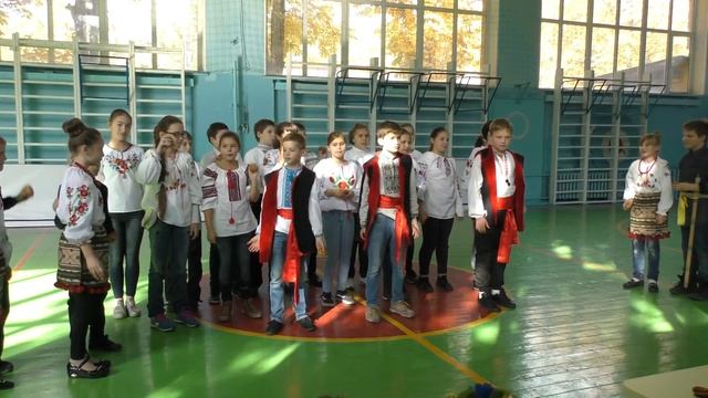 Українська пісня Із сиром пироги 5А клас