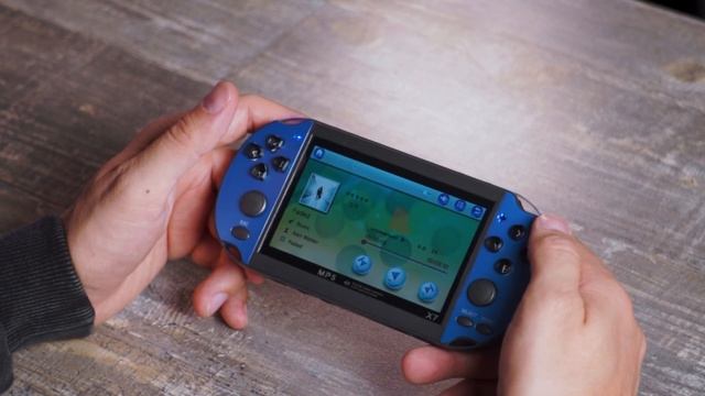 Портативная игровая консоль
