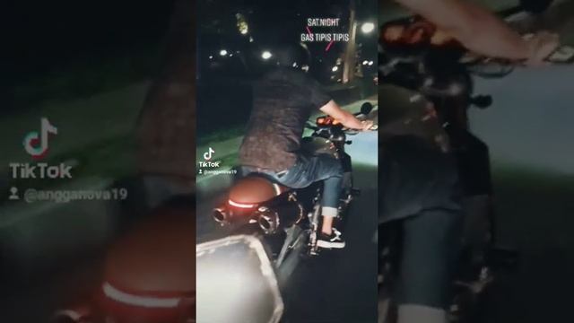 nite ride tipis tipis #suzuki #gsr #gsr600 #scrambler #twobrothersracing смотреть онлайн