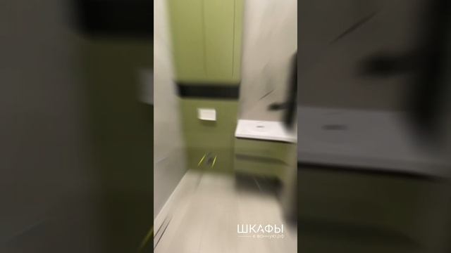 Обустройство двух санузлов в дизайнерских цветовых решениях. Как вам результат?