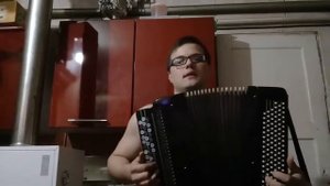 "Над окошком месяц" на баяне