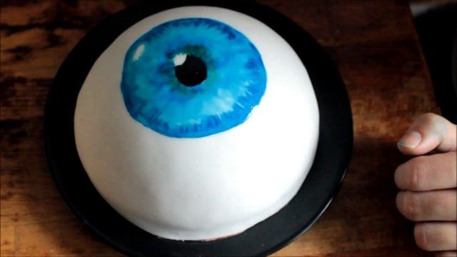 Jak zrobić tort OKO, straszny tort na HALLOWEEN | How to make a CREEPY EYEBALL cake смотреть онлайн