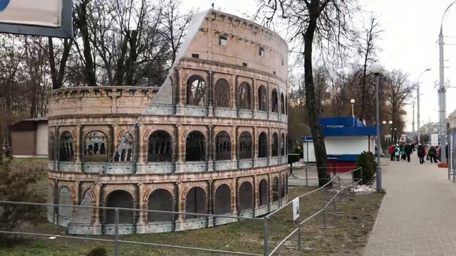 Новогодняя елка на площади Восстания