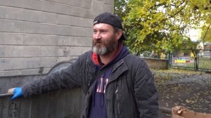 Сколько зарабатывает БОМЖ?