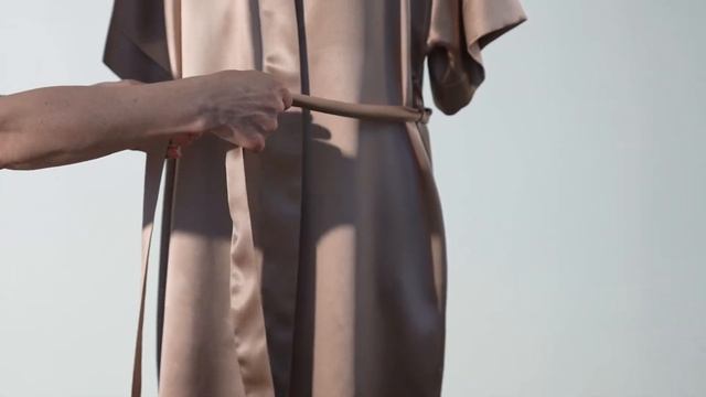 Магия создания шёлкового халата-кимоно Ayris Silk смотреть онлайн