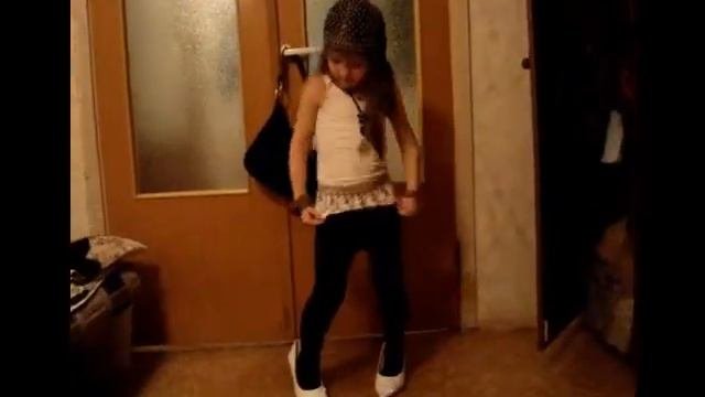 Маринка 6лет.  Цикл - Забавные дети.  ч. 4