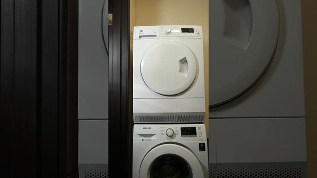 Сушильная Сушильная машина Electrolux EDP 12074 PDW смотреть онлайн