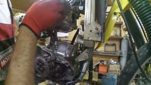 Suzuki DRZ 400. Замена ЦПГ