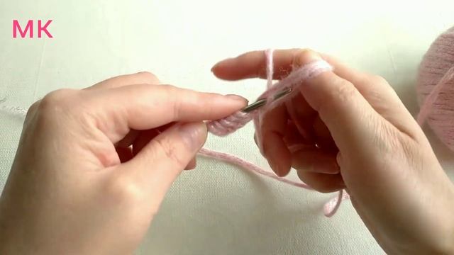 Красивый ажурный шарф , узор  двухсторонний спицами.