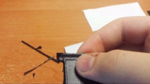 Оклеиваем телефон карбоновой пленкой