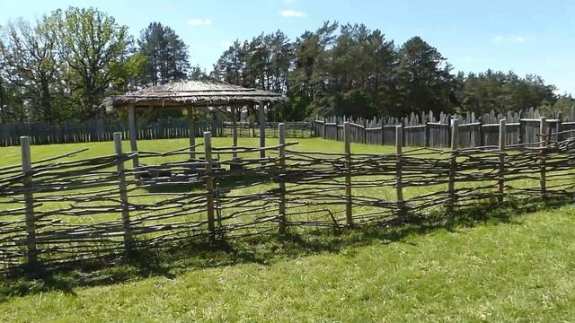 Самый маленький город Литвы - Kernavė. Что посмотреть? смотреть онлайн