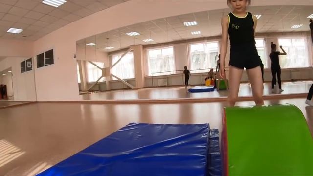 Художественная гимнастика старшая группа трюки / Rhythmic gymnastics senior group