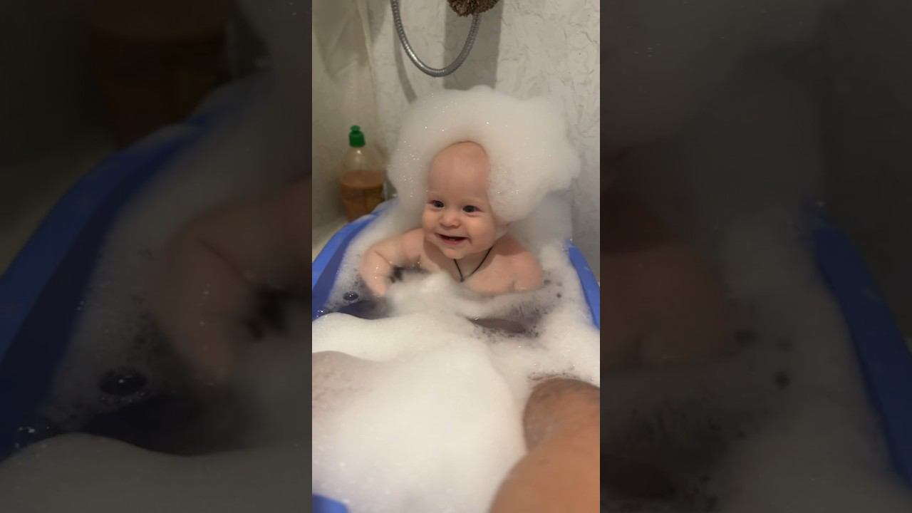 Когда купает папа #папинадочка #декрет #мамавдекрете #буднимамы #принцессаксения #мамскийвлог