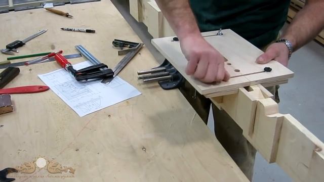 Приспособление для фрезерования пазов. Часть 2. Работа. Mortising Jig. Part II. Working смотреть онлайн