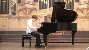 И Парфенов Северные облака. Исполняет Филонов Кирилл, ЕДМШ 16, г. Екатеринбург