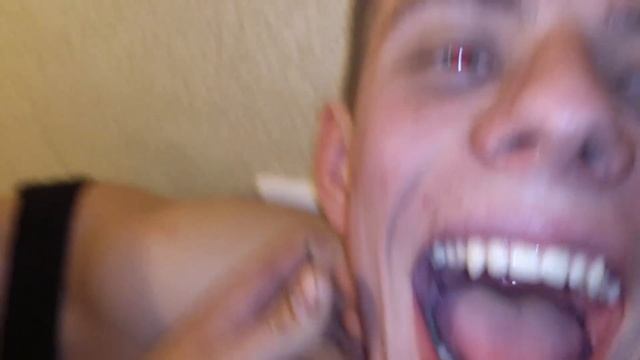 Вырвали Зуб Плоскогубцами смотреть онлайн