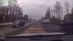 Новый учитель из Ярославля. 8 ДТП менее чем за год