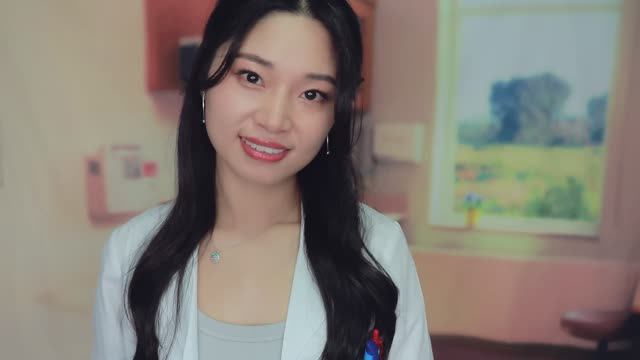 Tingting ASMR [27.08.2024] - [АСМР] Врач лечит Ваш солнечный ожог