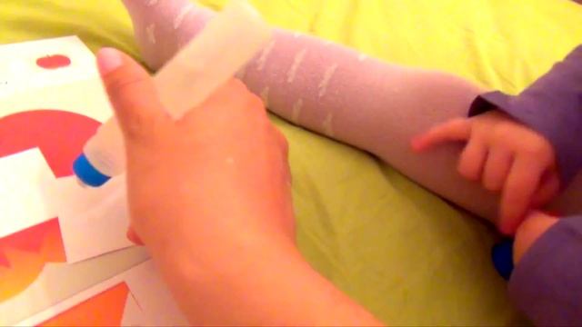 Мама ТВ - Учимся вырезать и клеить / Илария и Кира ( изучаем фигуры, развивающий мультик) смотреть онлайн