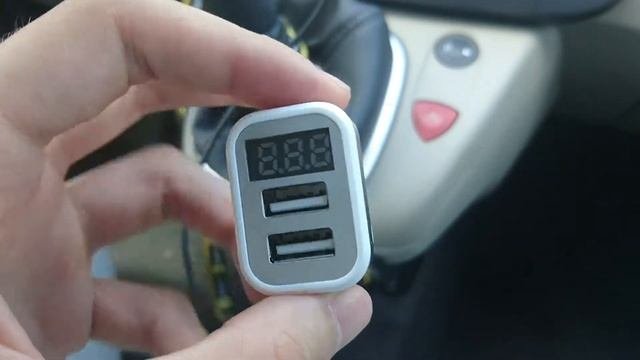 ? Цифровой автомобильный адаптер на два USB разъёма