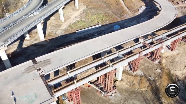 ЗАПОРОЖСКИЙ МОСТ СЕГОДНЯ 10.11.21 Обзор от пилонов до левобережных развязок. Монтаж коробчатых бало